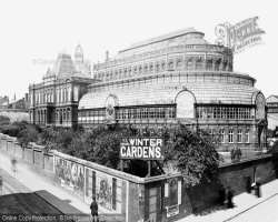 The Winter Gardens is said to be one of the oldest historic buildings of its time. The Winter Gardens are built on 450 acres of land.